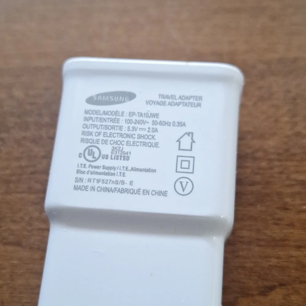 Samsung White USB Power Adapter With Free USB APPLE CHARGER,some Fraying